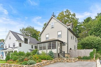 8 Hastings St, Wellesley Hills, MA 02481