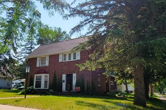300 E 3rd St, Morris, MN 56267