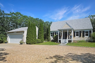 63 Saddle Club Rd, Edgartown, MA 02539