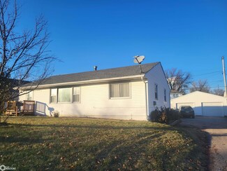 208 E Ferner St, Marshalltown, IA 50158