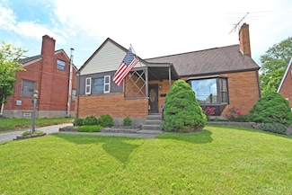 1131 Thurnridge Dr, Cincinnati, OH 45215