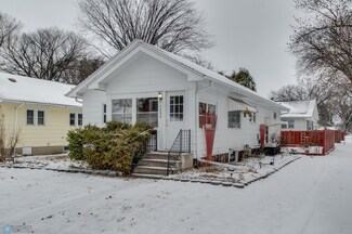1224 4th Ave S, Moorhead, MN 56560