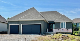 10401 W 151st St, Overland Park, KS 66221