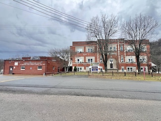 208 Kidd Ave, Stonewood, WV 26301