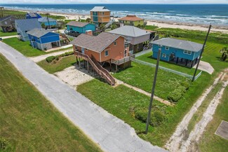 21216 Gulf Dr, Galveston, TX 77554