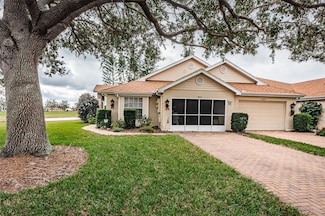 2015 Fall River Ct, Sun City Center, FL 33573