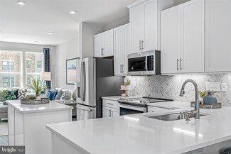 2802 Devonshire Cliffs Terrace Unit 6008 H, Hyattsville, MD 20782