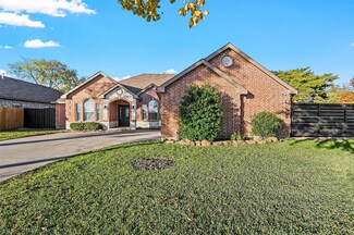 745 Bayport Dr, Lancaster, TX 75134