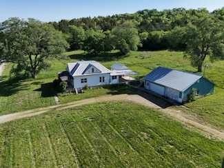 762 E 1100 Rd, Baldwin City, KS 66006