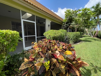 6817 Via Regina, Boca Raton, FL 33433