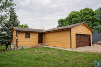 4620 S Bluestem Cir, Sioux Falls, SD 57106