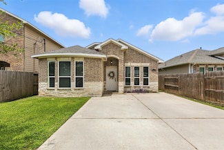 8135 Chateau St, Houston, TX 77028