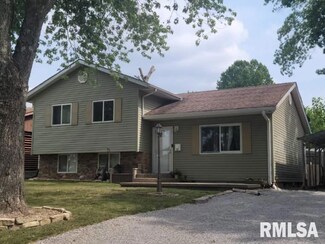 115 Young Ave, Anna, IL 62906