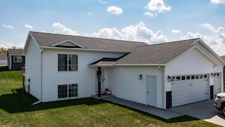 2290 Mayek Dr, Waupaca, WI 54981