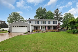4181 Linden Cir, North Olmsted, OH 44070