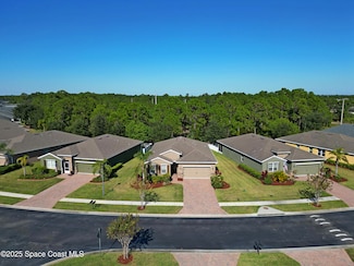 725 Remington Green Dr SE, Palm Bay, FL 32909