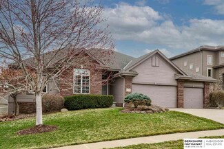 7411 S 102nd St, La Vista, NE 68128