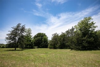 5427 Mustang Rd, Brenham, TX 77833