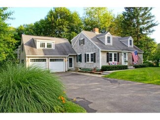 26 Oliver St, New Castle, NH 03854