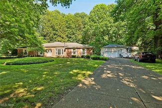 5568 Forest Glen Rd, Madison, OH 44057