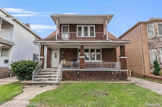 6524 Pinehurst St, Dearborn, MI 48126