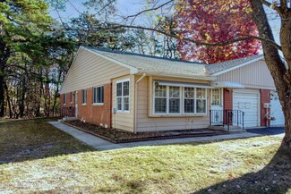 6 Franklin Ln Unit A, Whiting, NJ 08759