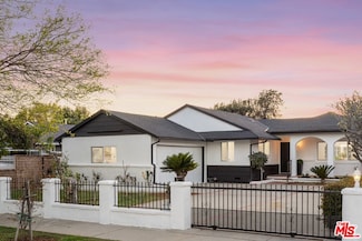 10425 Memory Park Ave, Mission Hills, CA 91345
