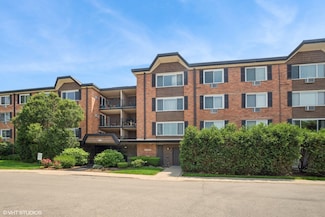 1217 S Old Wilke Rd Unit 101, Arlington Heights, IL 60005