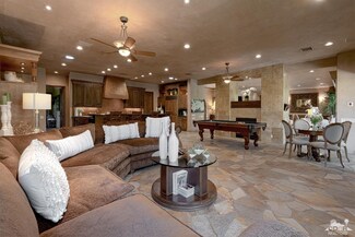720 Azalea Cir W, Palm Springs, CA 92264