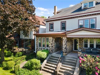 5628 Darlington Rd, Pittsburgh, PA 15217