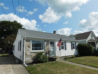 112 Lincoln Ave, Pawtucket, RI 02861