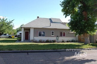 690 SW 4th St, Ontario, OR 97914