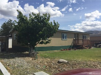 335 Spring Cir SW, Mattawa, WA 99349