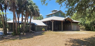 3105 Secretariat Dr, Labelle, FL 33935