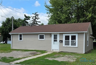 323 N Keyser Ave, Deshler, OH 43516