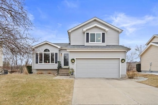 121 25th Ct, West Des Moines, IA 50265