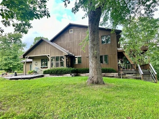 19270 Cockrell Rd, Yukon, MO 65589