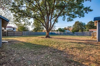 315 N Westmoreland Rd, Dallas, TX 75211