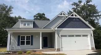 105 Fern St, Dudley, NC 28333
