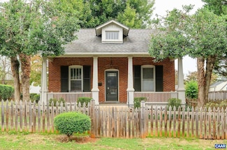211 Robertson Ave, Charlottesville, VA 22903