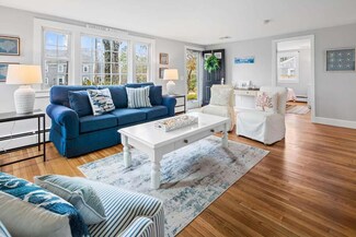 113 South St, Harwich Port, MA 02646