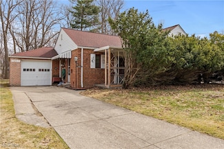 3457 Wooster Rd, Rocky River, OH 44116