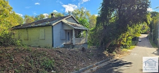 1023 Cherry St, Martinsville, VA 24112