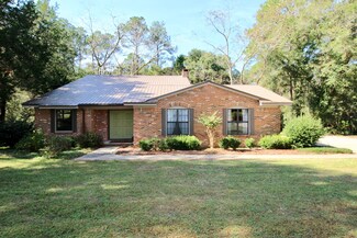 1218 S 2nd St, Defuniak Springs, FL 32435