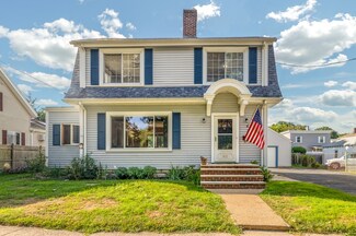 63 Lakeshore Rd, Peabody, MA 01960