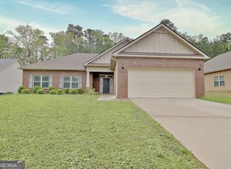 862 Crescent Ln, Griffin, GA 30224