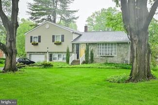 1909 Bloomingdale Ave, Lancaster, PA 17601