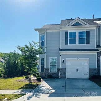 726 Little Bluestem Dr, Clover, SC 29710