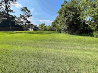 000 Twin Pines Cir, Beaumont, TX 77705