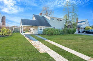 231 Blacksmith Rd S, Levittown, NY 11756